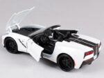 MAISTO DESIGN Corvette Stingray 2014 1/24 32501 - obrazek 4