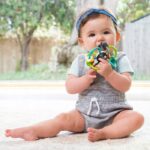 Infantino Gryzaczek giętkie orbity 216569N - obrazek 2