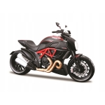 MAISTO Ducati Diavel Carbon 2011 do składania 1/12 39196